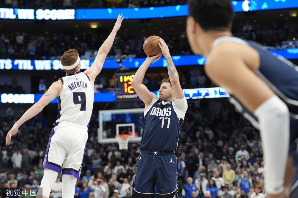 通过幽默与 通过幽默与