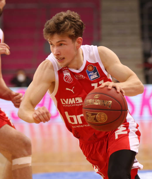 也体现了曼 也体现了曼